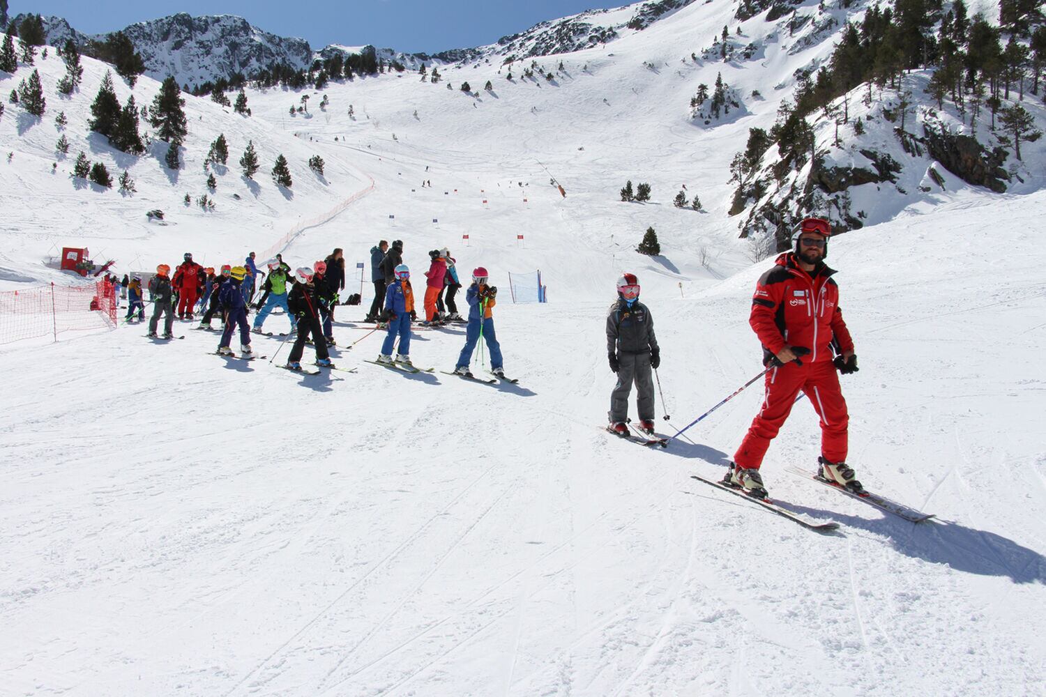L&#039;AAME critica que algunes estacions no volen comptar amb montors d&#039;esquí que han complet els 65 anys.