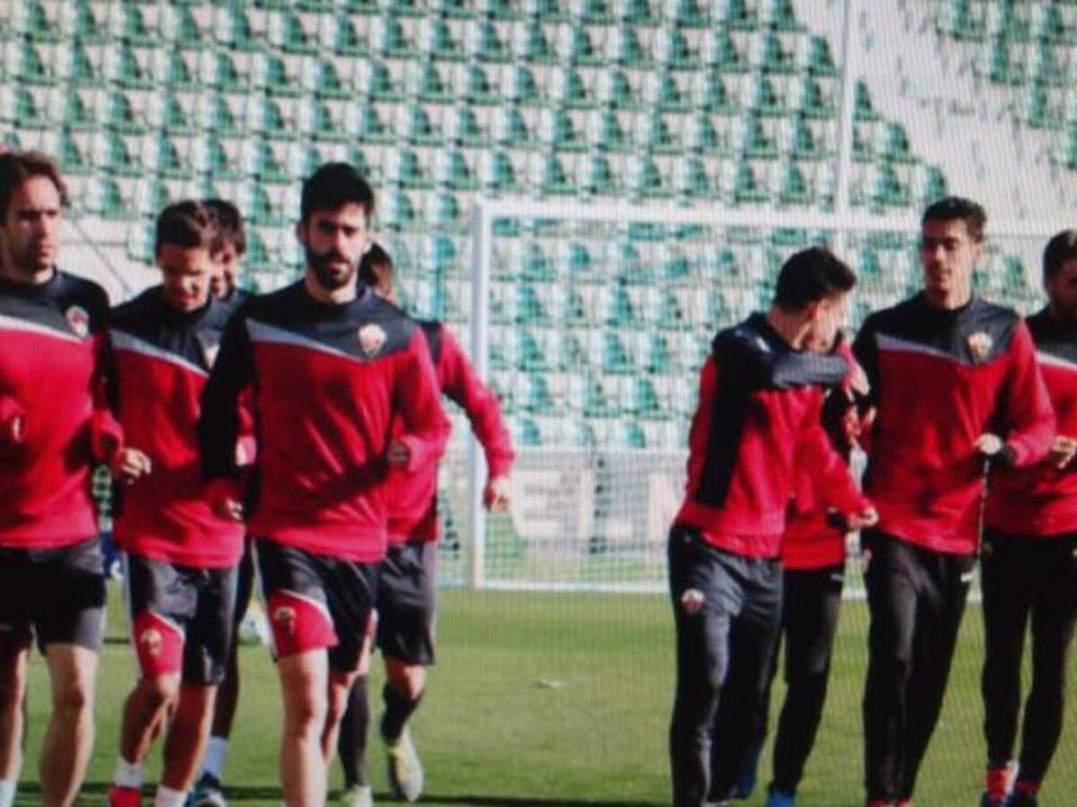 El Elche C.F. se sitúa a tres puntos de la promoción de ascenso