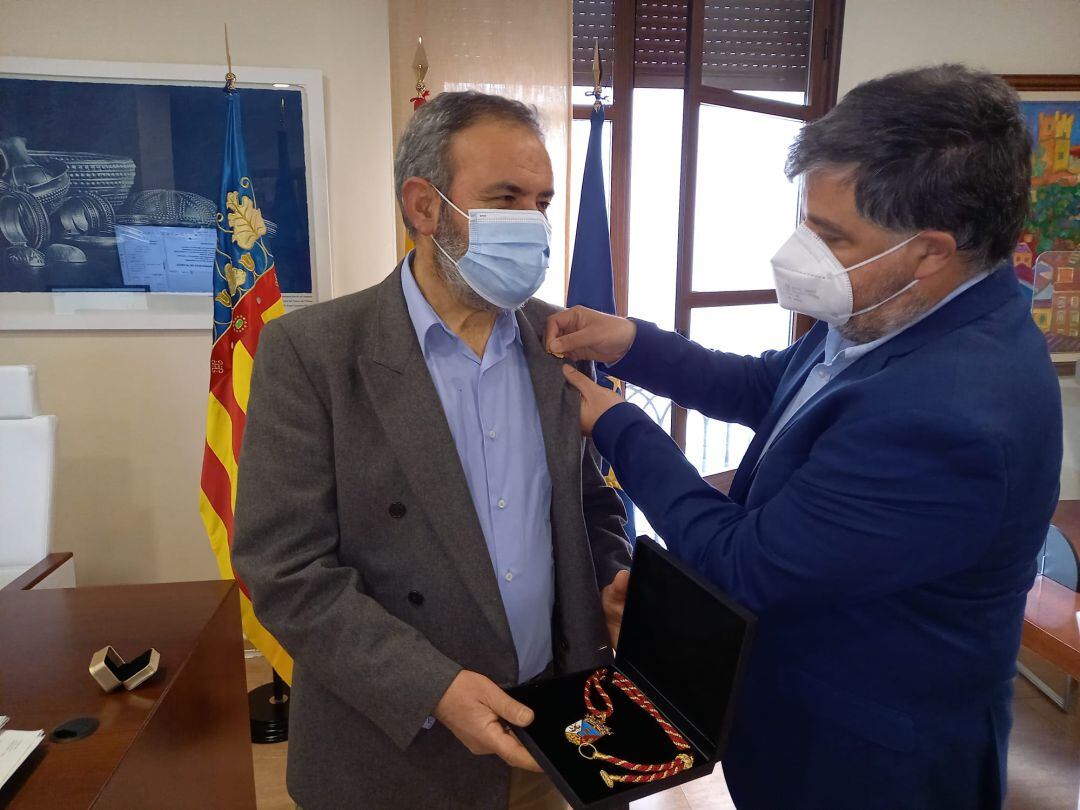 Antonio Pastor y el Alcalde de Villena, Fulgencio Cerdán