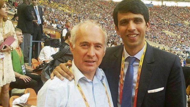 Miguel Angel Mostaza junto a Hicham El Guerrouj