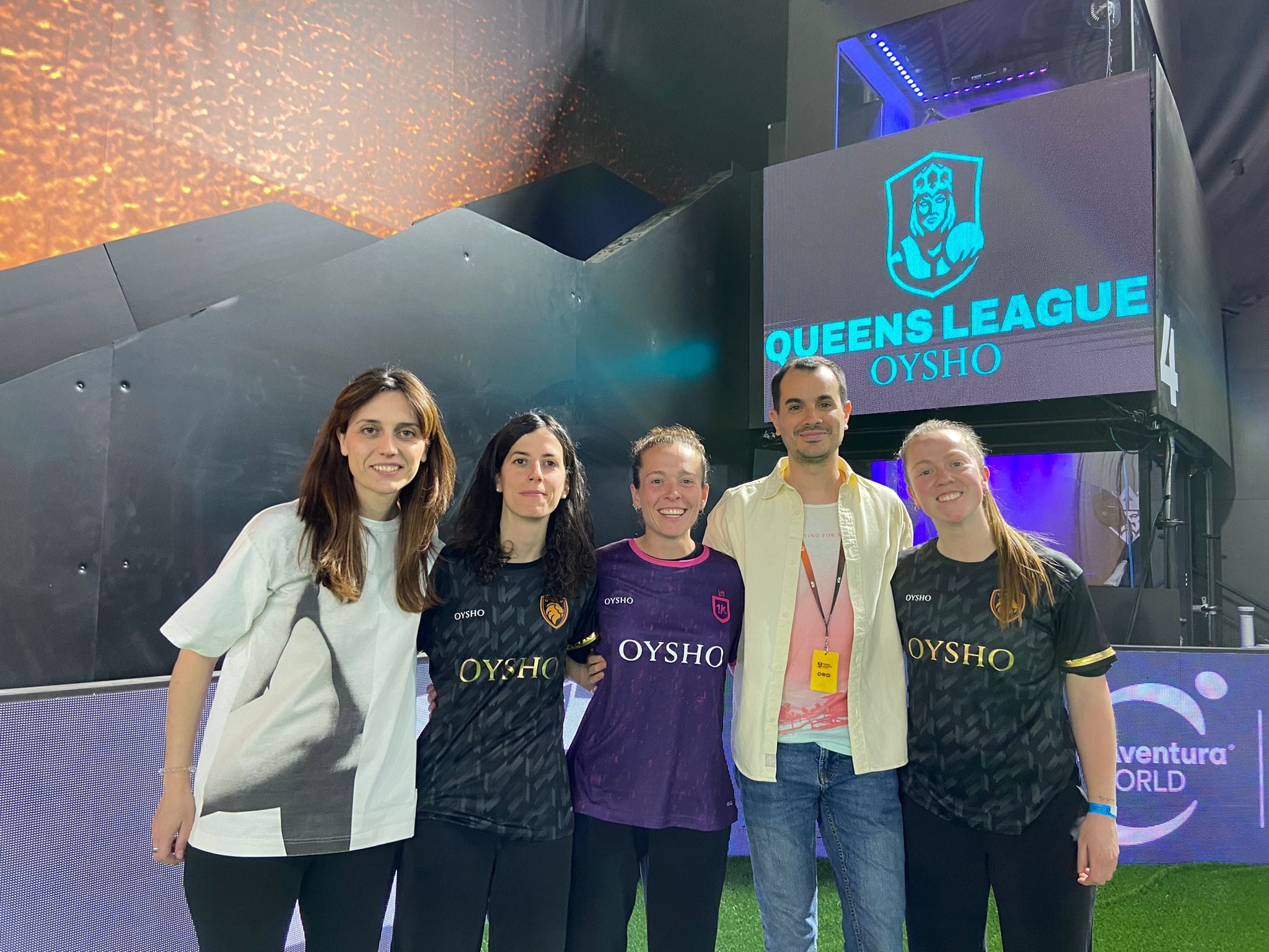 Azucena Garanto, Sara Sanaú, Nuria Mallada, Alberto Lambea y Julia Sanz en la presentación de la Queens League