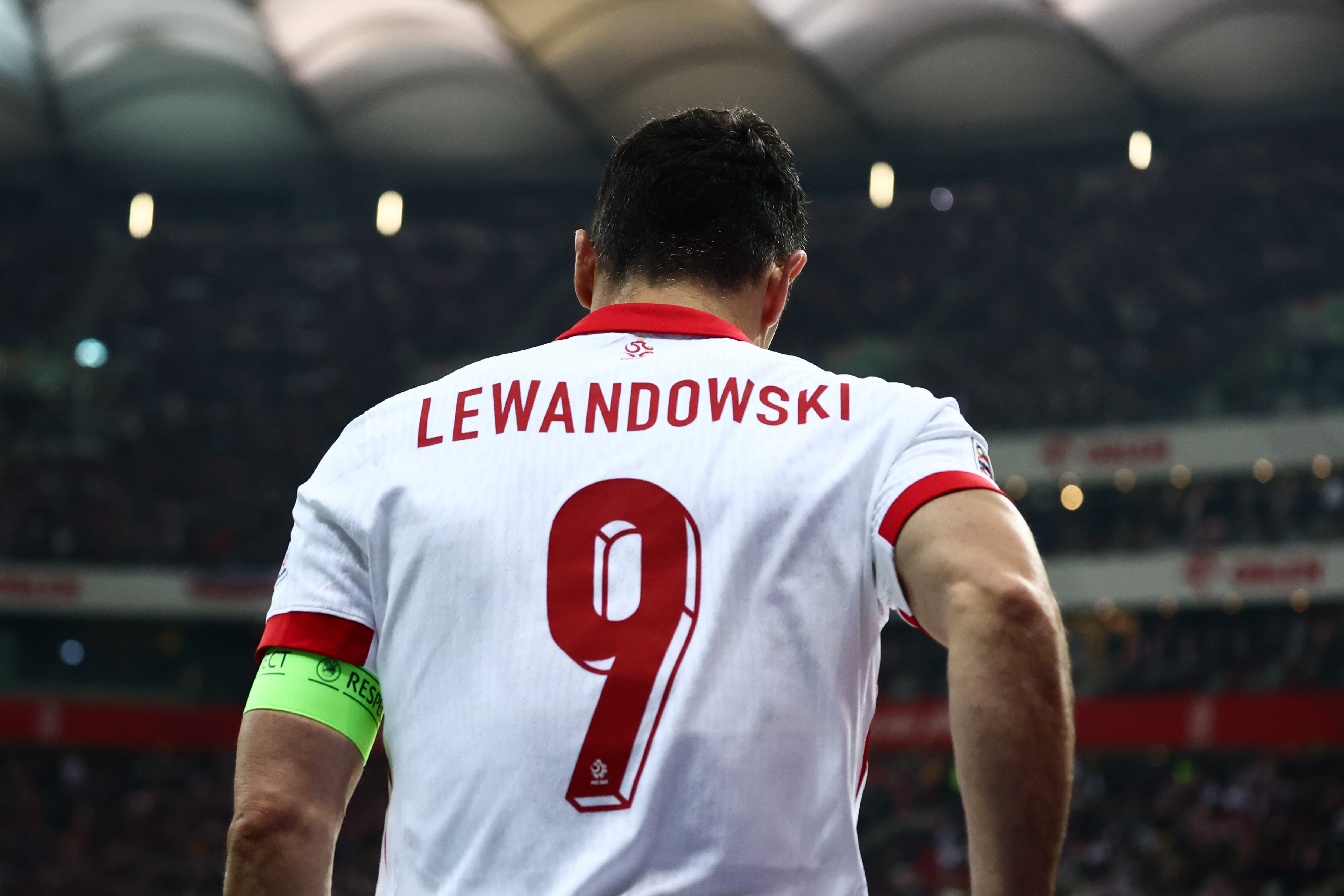 Imagen de archivo de Robert Lewandowski como capitán de la selección polaca