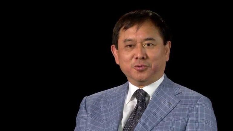 Freddie Fu es un reputado especialista en rodillas.