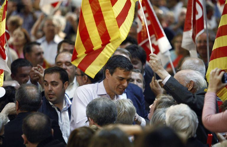 El secretario general del PSOE, Pedro Sánchez, a su llegada al acto central de campaña de los socialistas aragoneses.