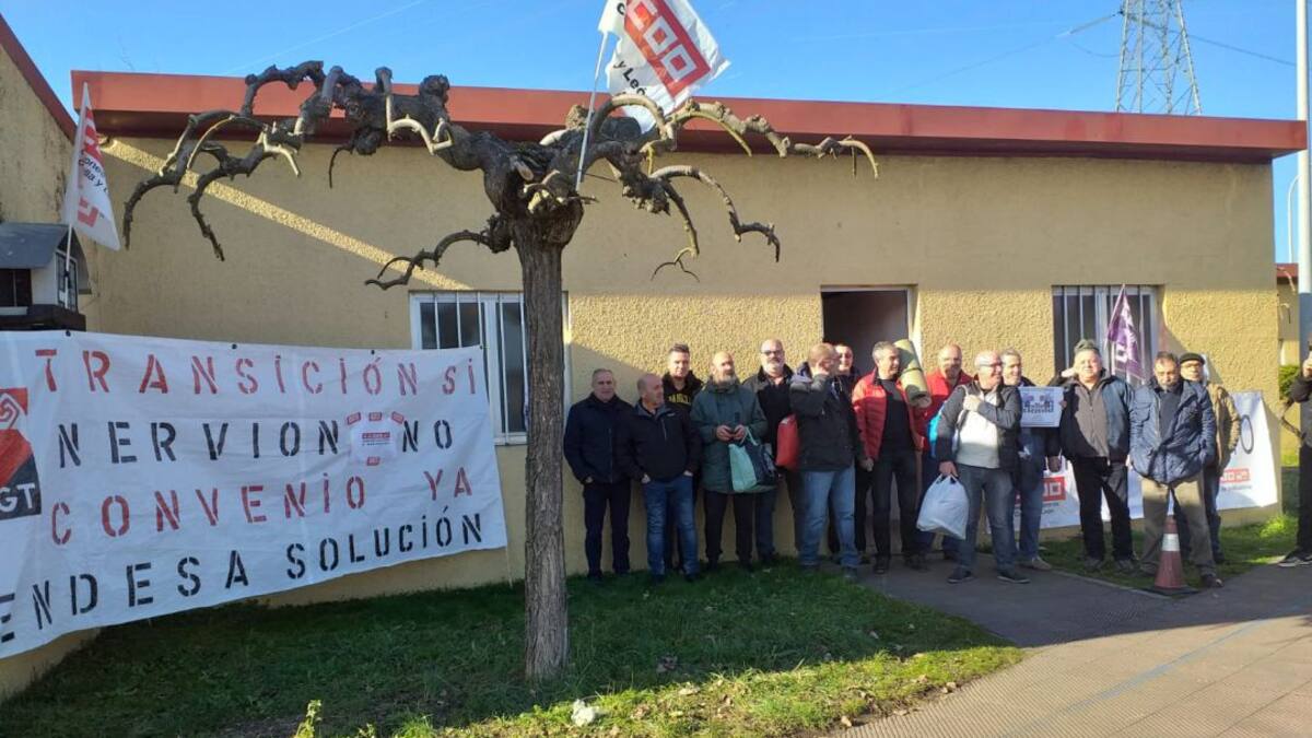 Inician un encierro en las instalaciones de Compostilla para exigir un convenio