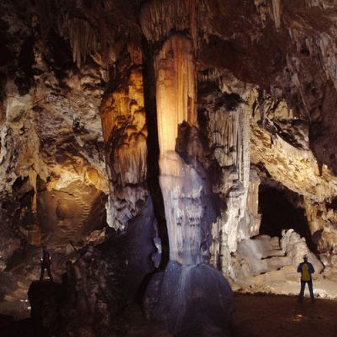 La Cueva de Ardales está integrada en &quot;Caminos del Arte Rupestre Prehistórico&quot;, una rede europea de yacimientos , reconocido por el Consejo de Europa