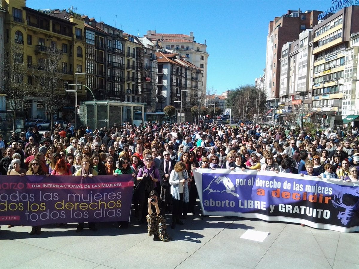 Manifestación en Santander para reclamar el aborto libre, seguro y accesible