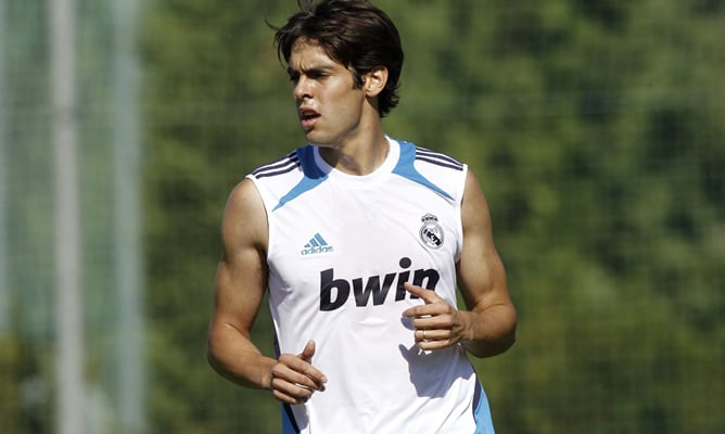 En una imagen de archivo, Kaká completa un entrenamiento con el Real Madrid