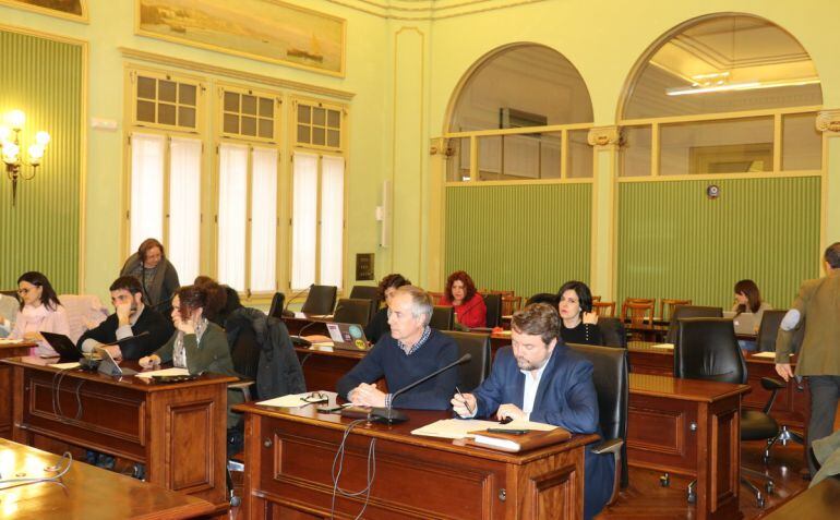 La Comissió Balear de Salut votó a favor de ultimar los trámites para legalizar el helipuerto.