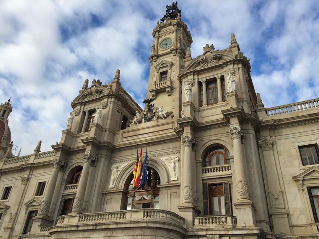 Fachada del Ayuntamiento de València