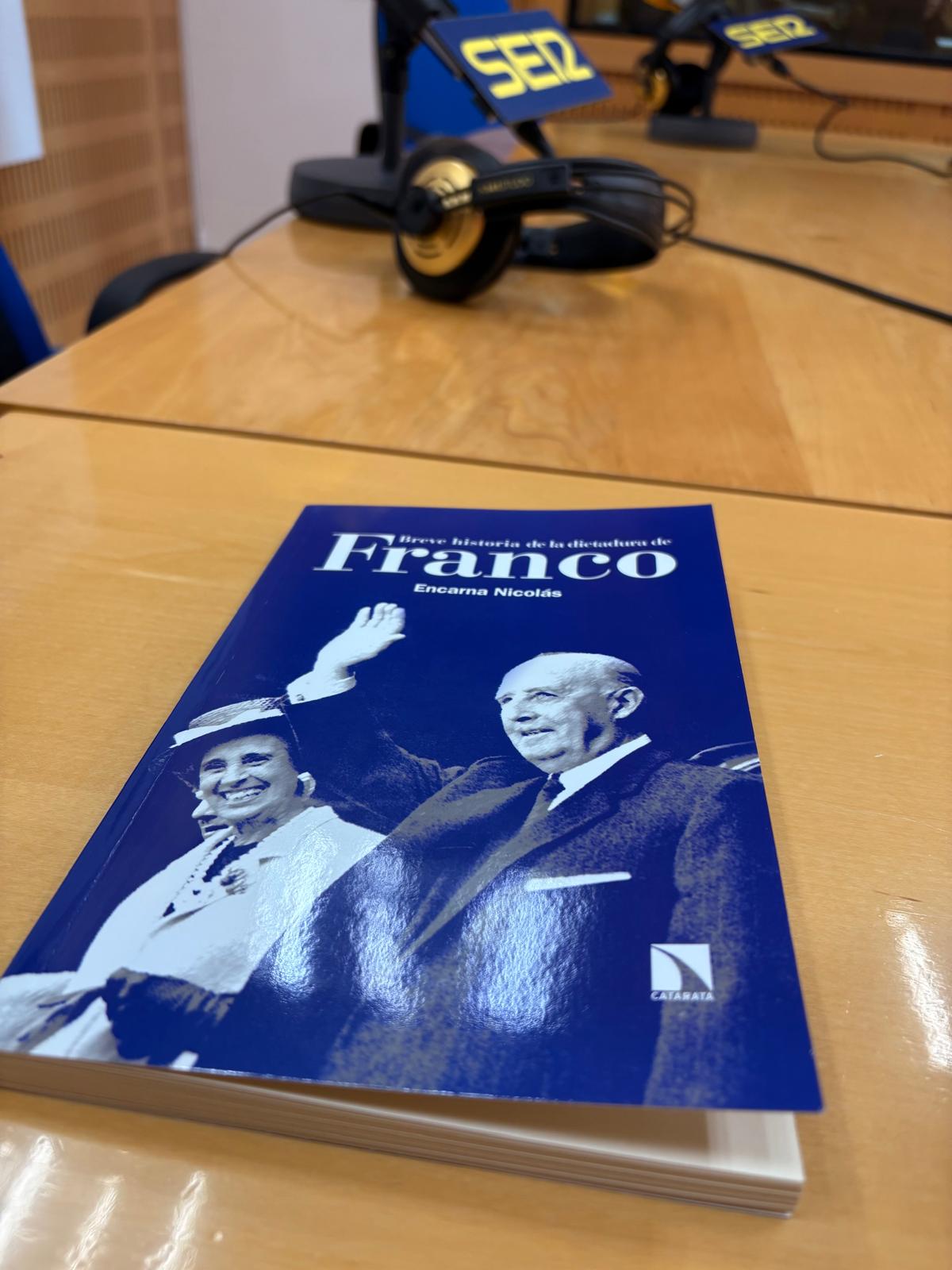 Portada del libro Breve historia de la dictatura de Franco, obra publicada el pasado mes de marzo por Encarna Nicolás.