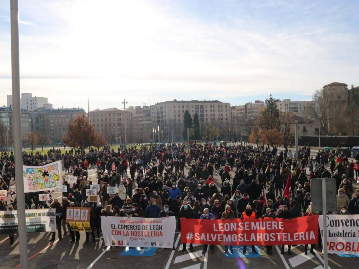 La hostelería considera un "caramelo envenenado" la reapertura del sector y reclama ayudas directas