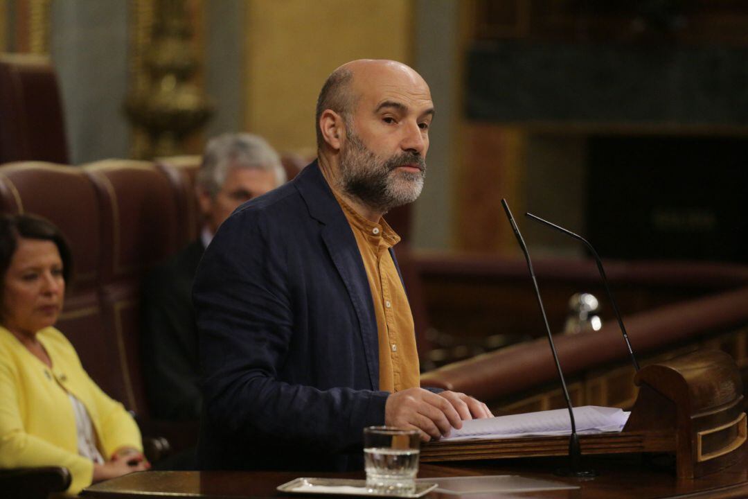 El diputado del BNG en el Congreso Néstor Rego, durante su intervención en la primera sesión de control al Gobierno.