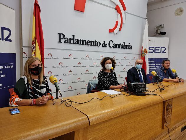 Noelia Cobo, María Gutiérrez, Pedro Hernando e Íñigo Fernández.