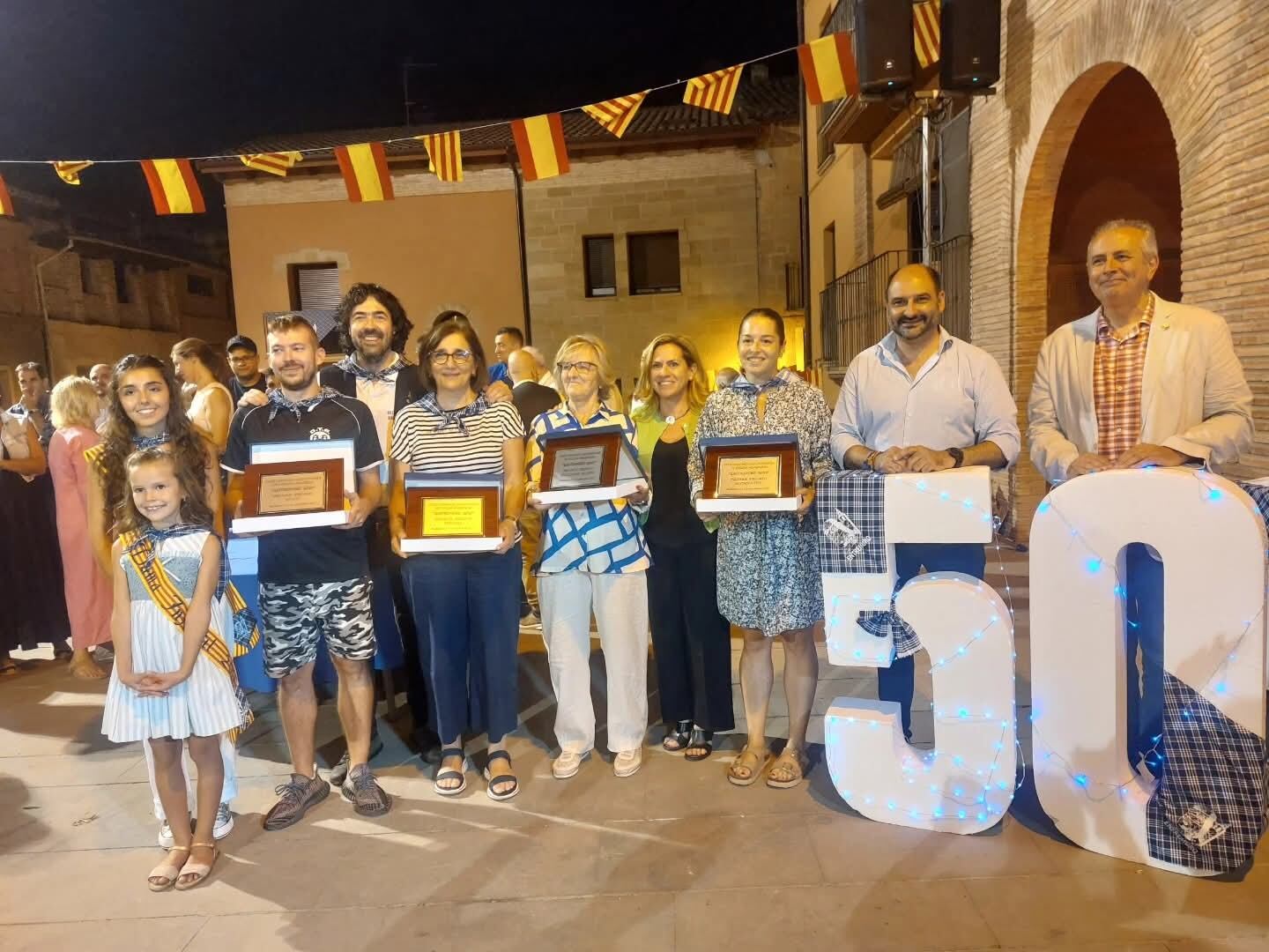 Foto de familia de los ganadores. Foto: Barrio del Entremuro