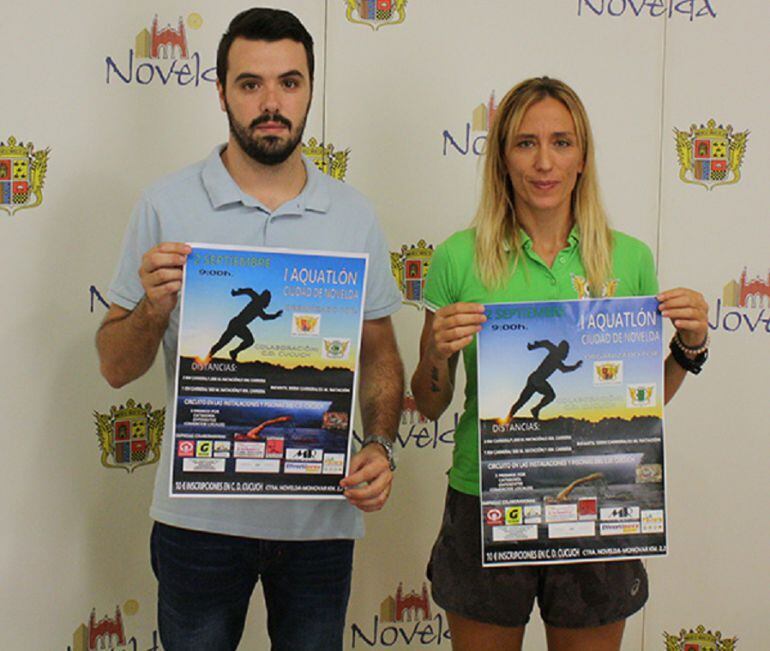 Jordi MIralles, edil de Deportes de Novelda, con Eva Iglesias, coordinadora del C. D. Cucuch