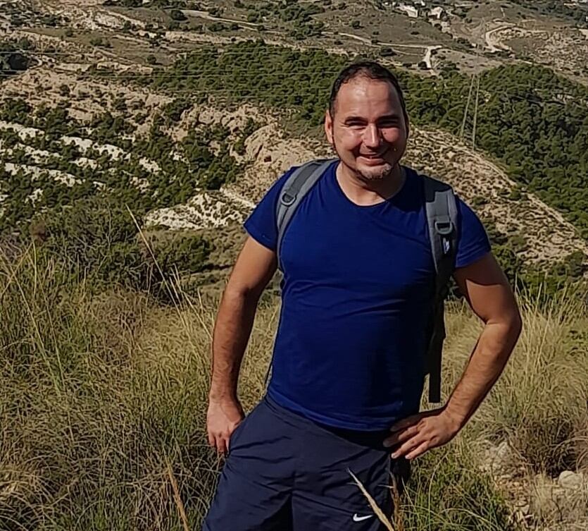 Israel Vergara, candidato a alcaldable de Elda Por tí, Por Elda, en la jornada de reflexión