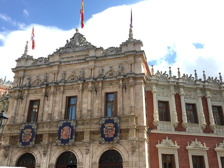 Fachada de la Diputación Provincial de Palencia