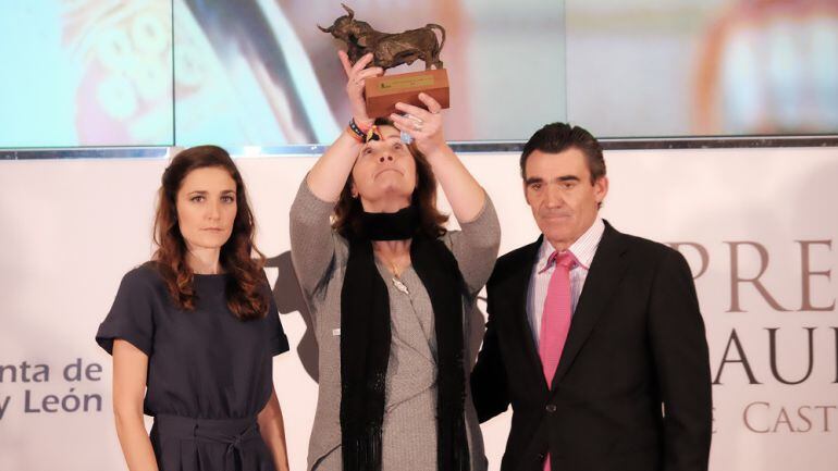 La familia de Víctor Barrio recoge el Premio Tauromaquia de Castilla y León 