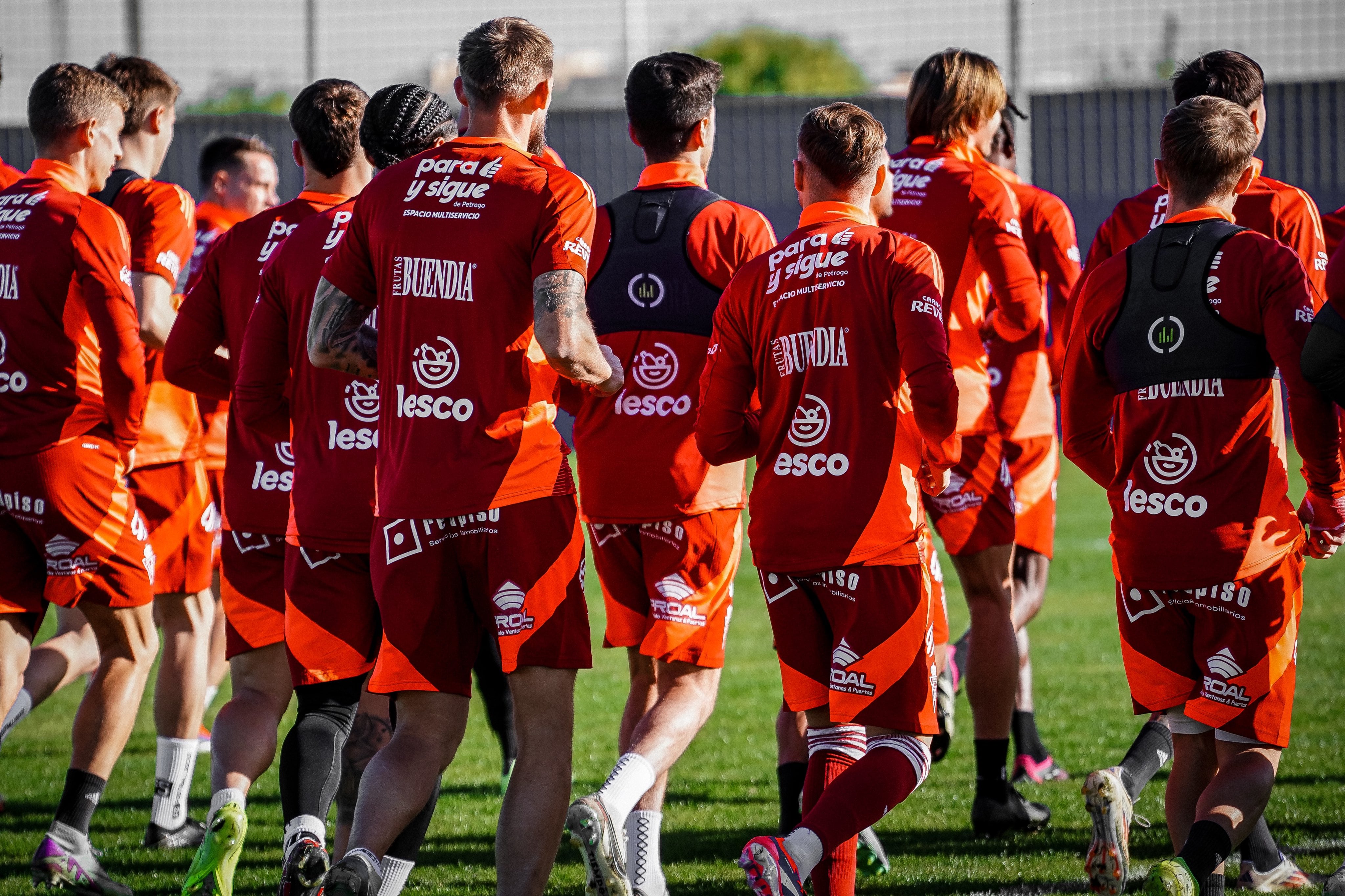 El Real Murcia entrena en Pinatar Arena