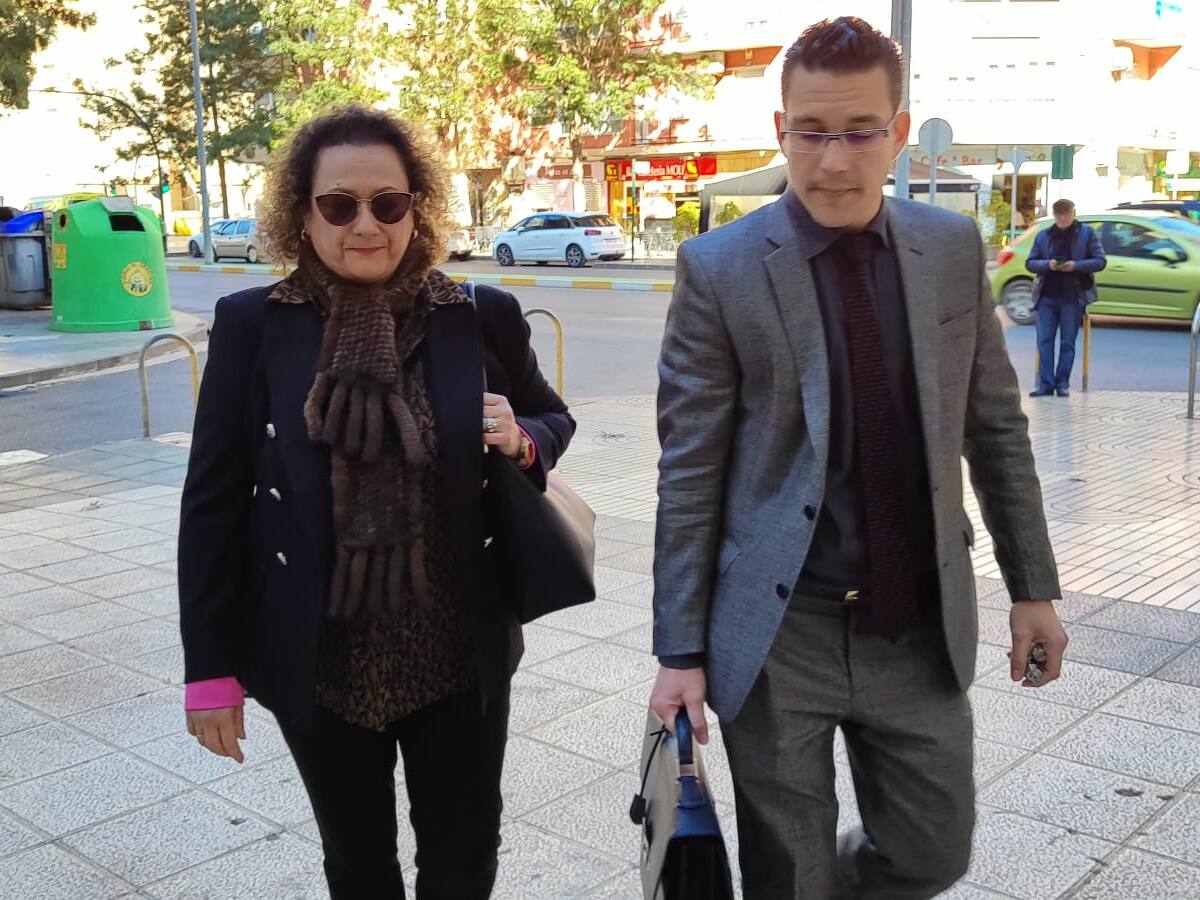 Muñoz y Sevilla declaran en el juzgado por el presunto amaño de contratos en el Puerto de Cartagena