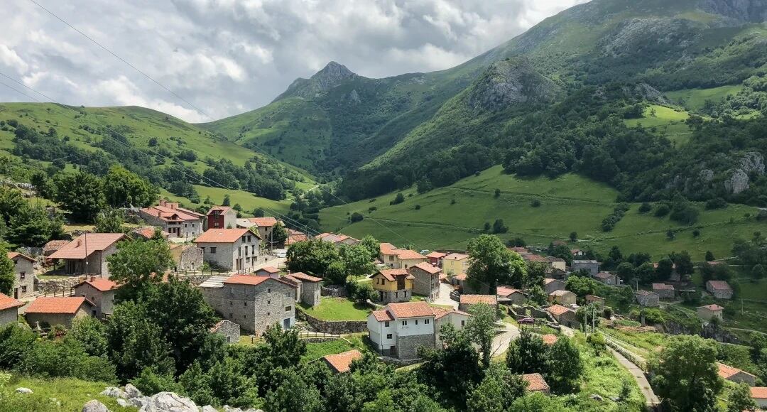 Vista de la localidad de Sotres (Cabrales) / FPA