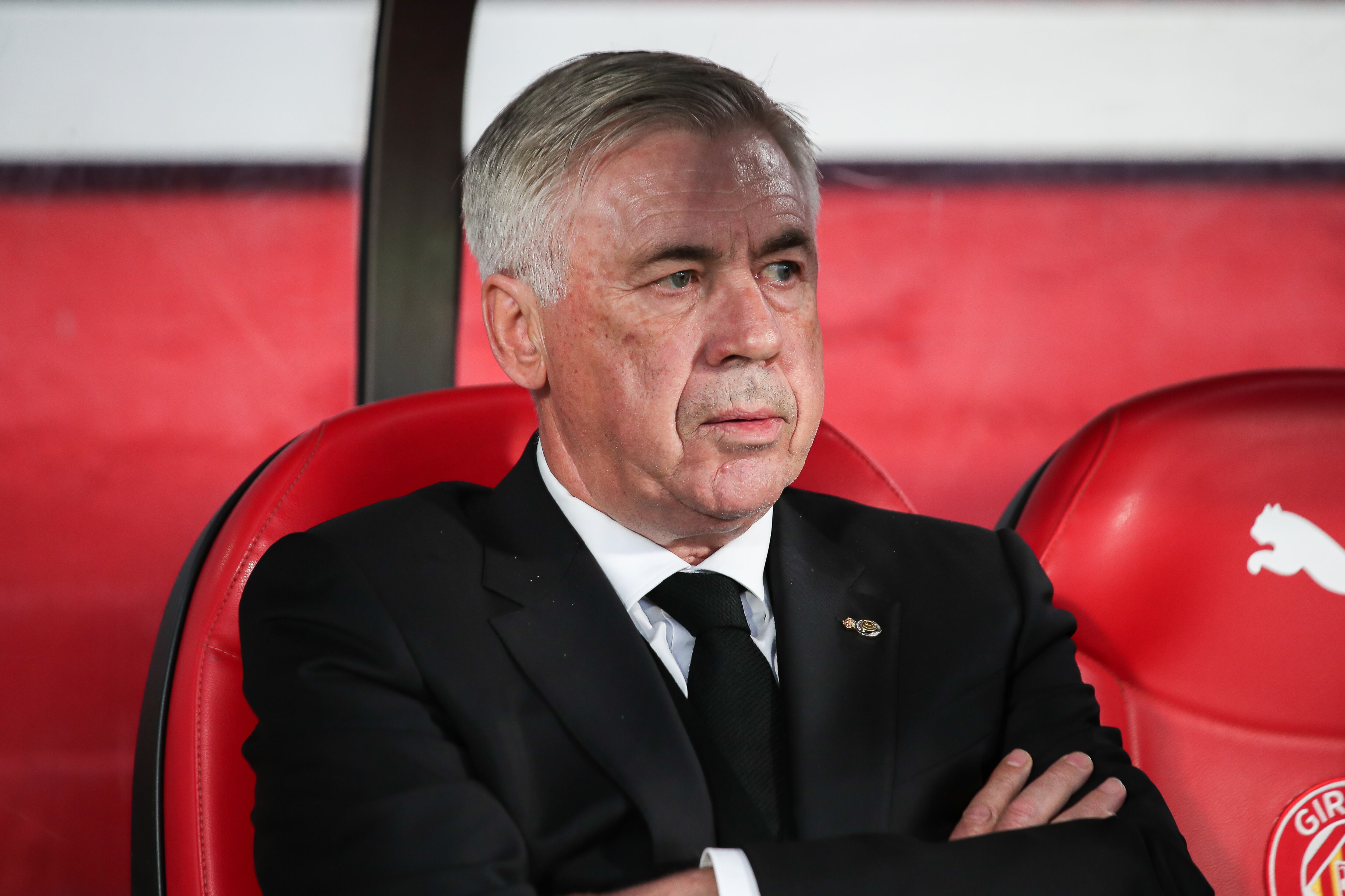 Ancelotti, en el banquillo durante el Girona-Real Madrid.