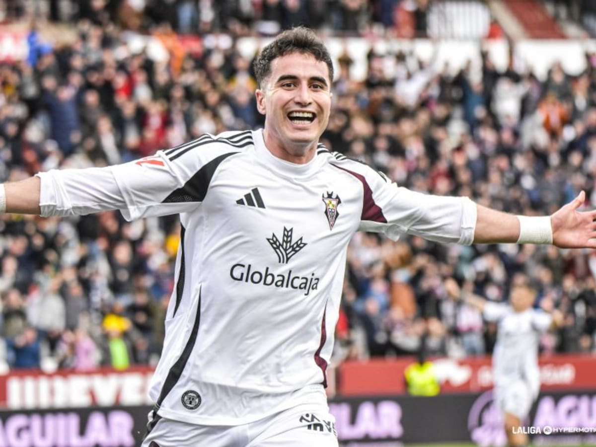 El traje que Morcillo le hizo al Almería cambió su destino