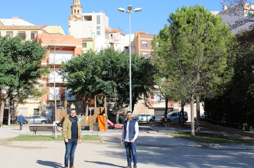 El alcalde, Samuel Falomir, y el concejal de Promoción Económica, Robert Tena