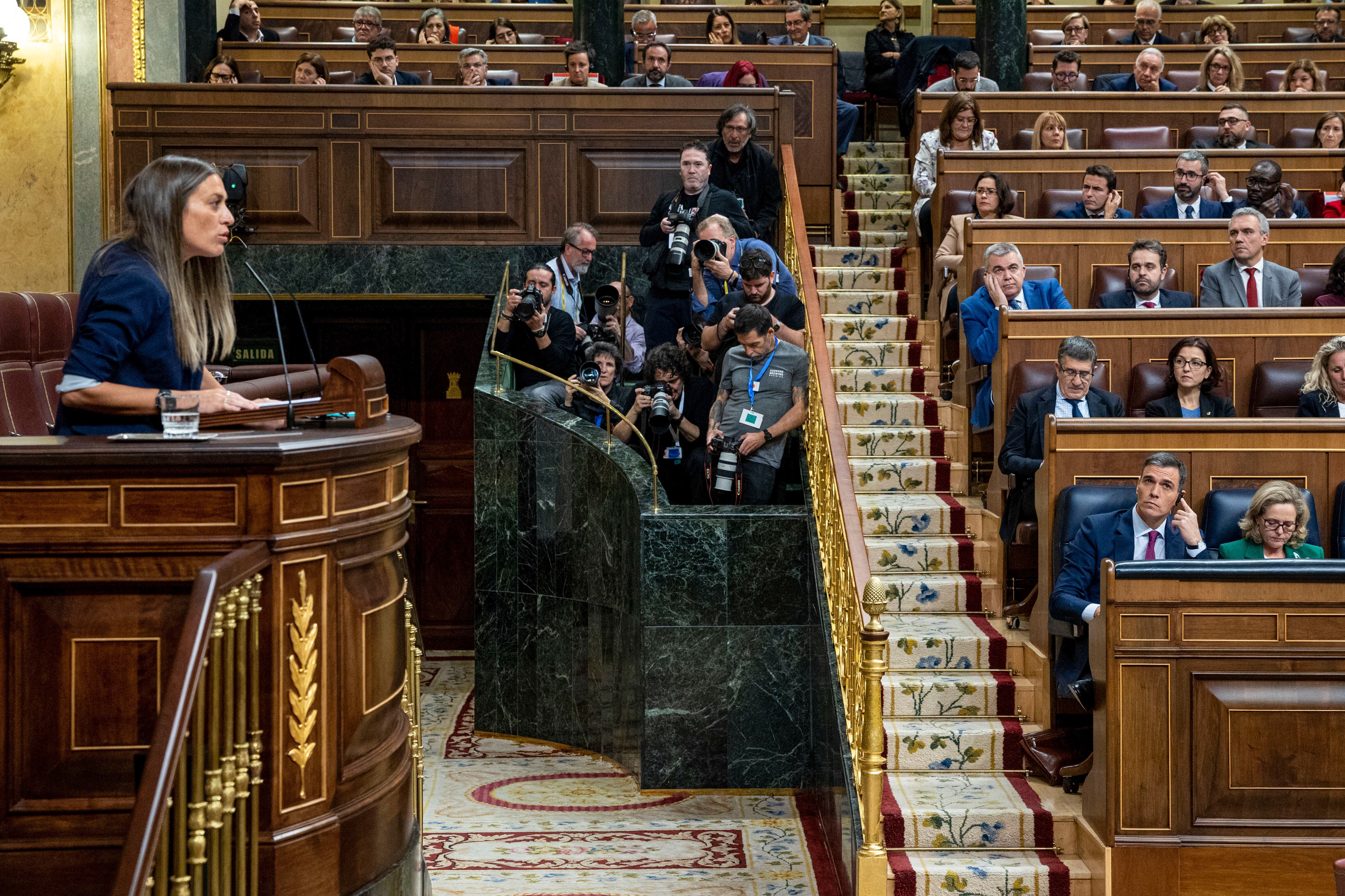 MADRID, 15/11/2023.- La portavoz de Junts per Catalunya, Miriam Nogeras, durante el primer día del debate de investidura celebrado este miércoles en el Congreso de los Diputados, en Madrid. EFE/Daniel González