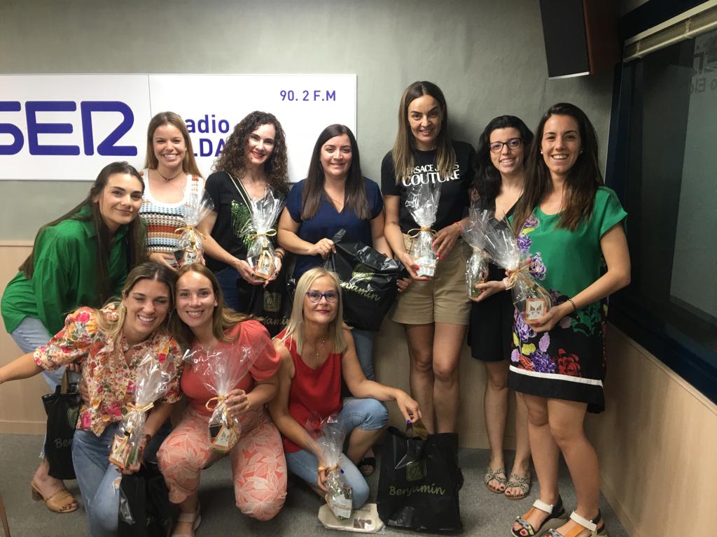 Las abanderadas en Radio Elda Cadena SER