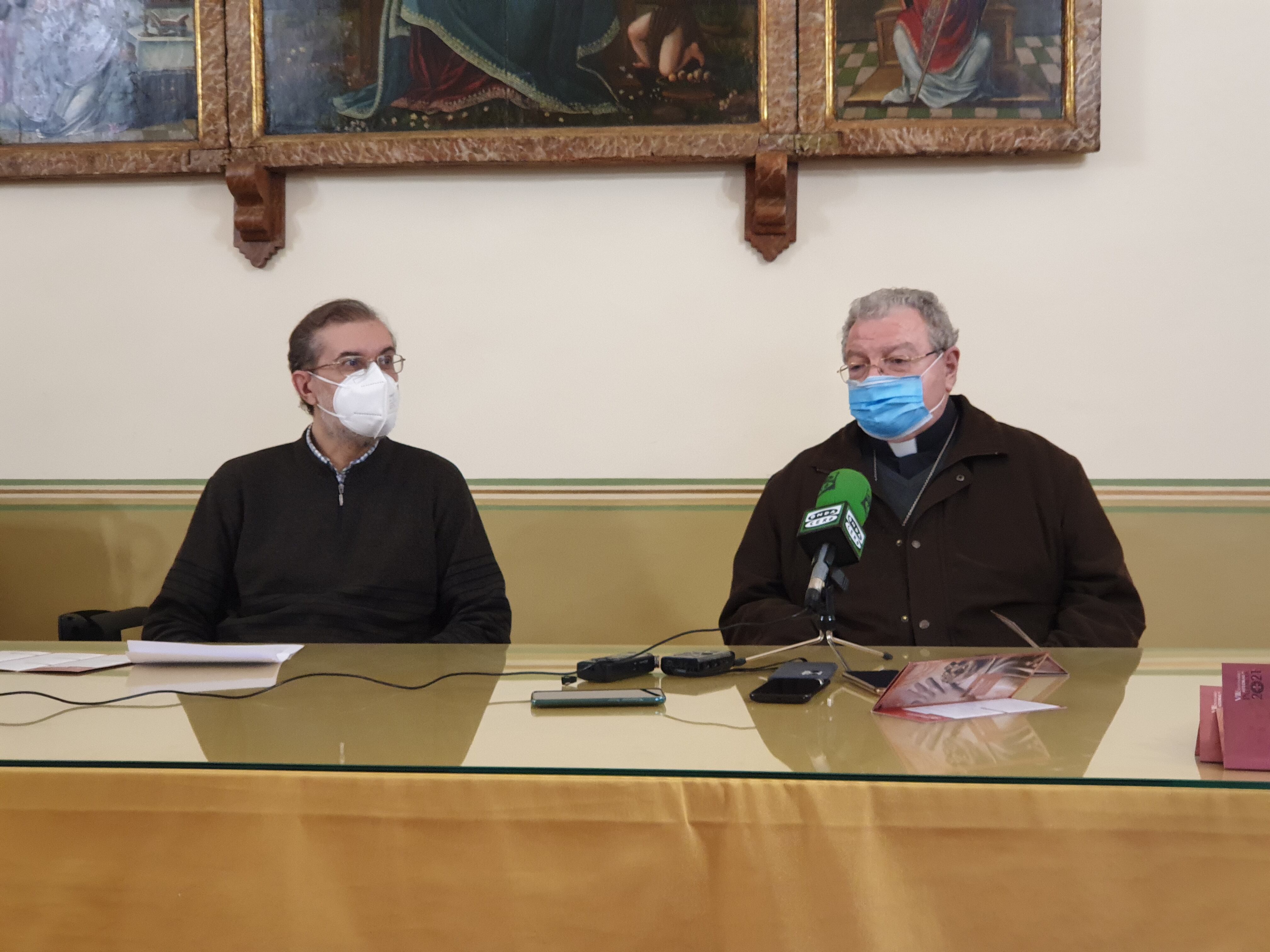 Fernando Méndez, coordinador del VII Centenario de la Catedral (i) y Manuel Herrero, Obispo de Palencia (d)