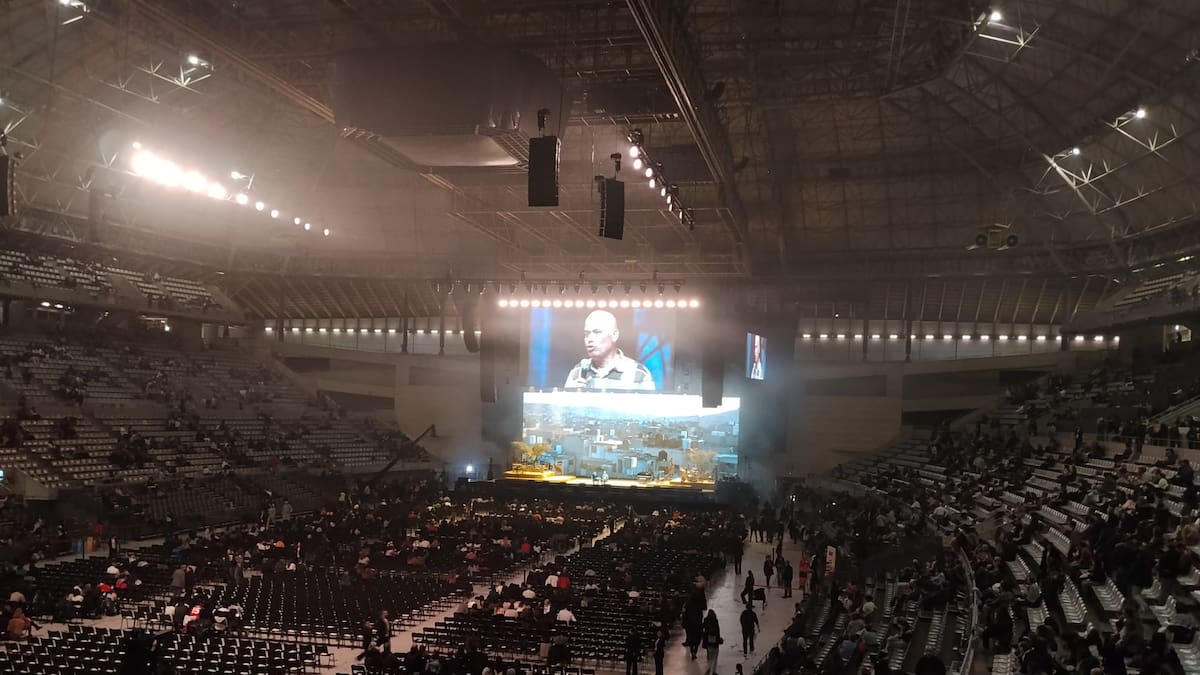 Eduard Fernández i Kayed Hammad: "Lo que no han conseguido en dos años de guerra, lo quieren conseguir con el Plan de Trump"