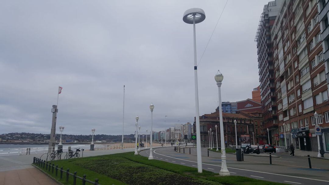 Luminaria inteligente en el entorno de la Escalerona.