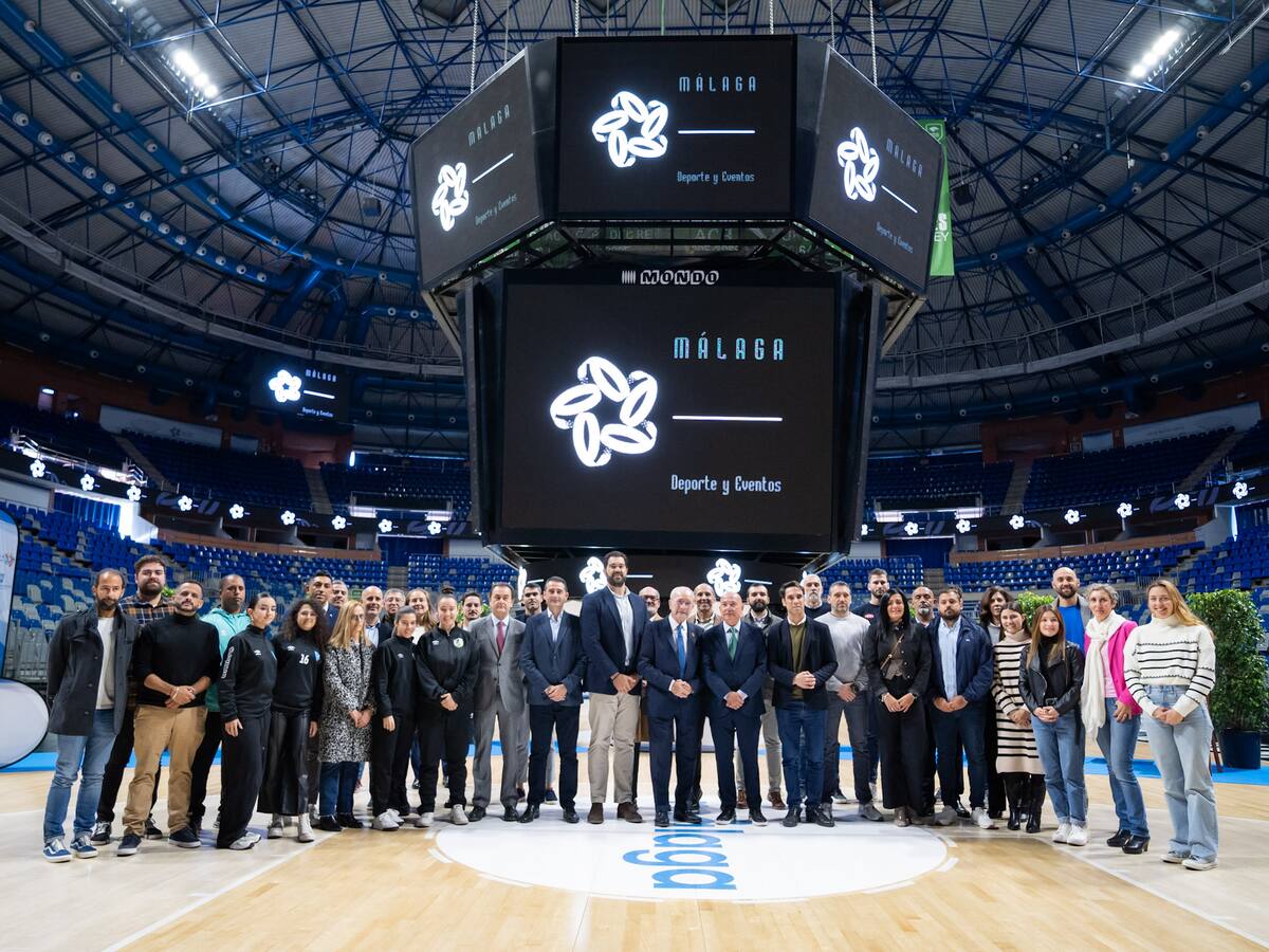 El Ayuntamiento de Málaga reconoce a 15 clubes y deportistas de la Ciudad