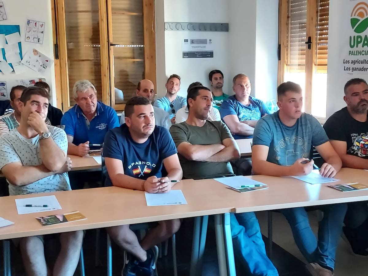 UPA forma en digitalización a agricultores de Palencia