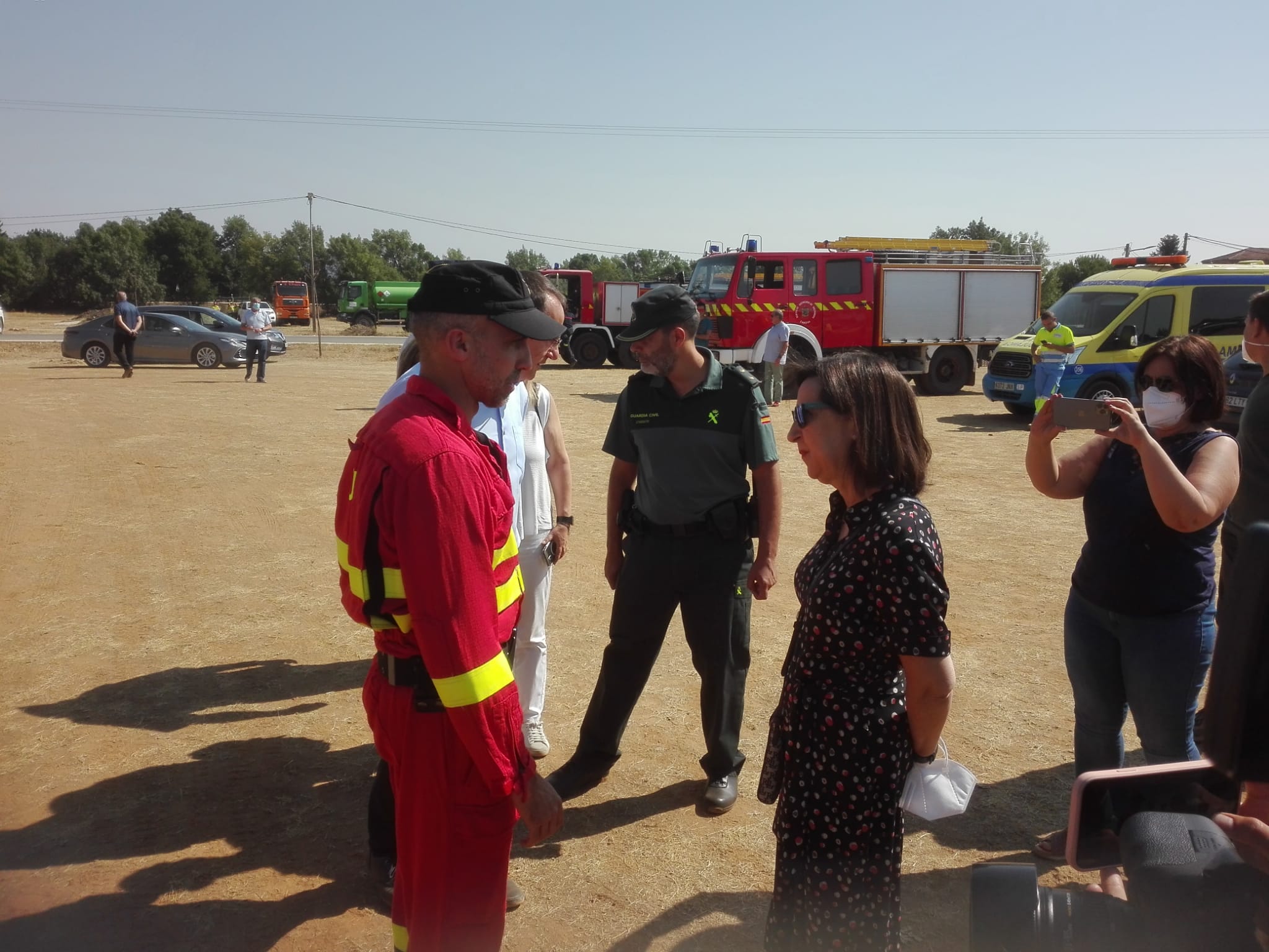 La Ministra de Defensa visita el Puesto de Mando Avanzado
