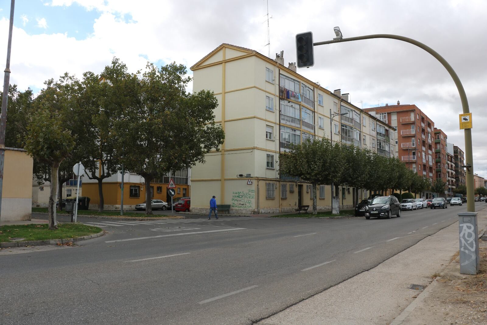 Imagen de las viviendas conocidas como &quot;los bloques&quot; del barrio Santa Catalina de Aranda