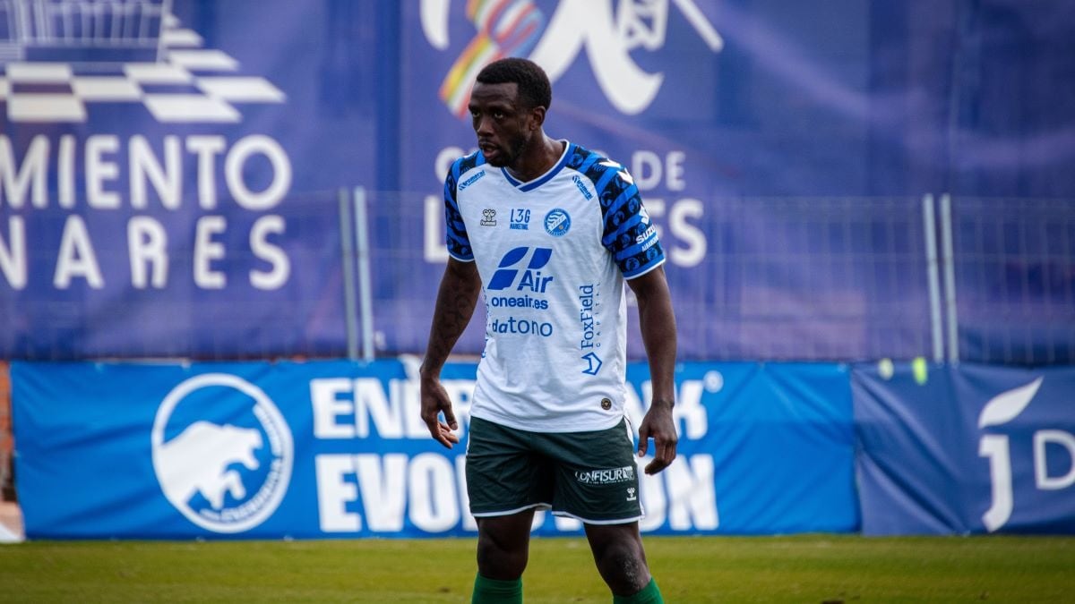 Emaná rescinde con el Xerez DFC