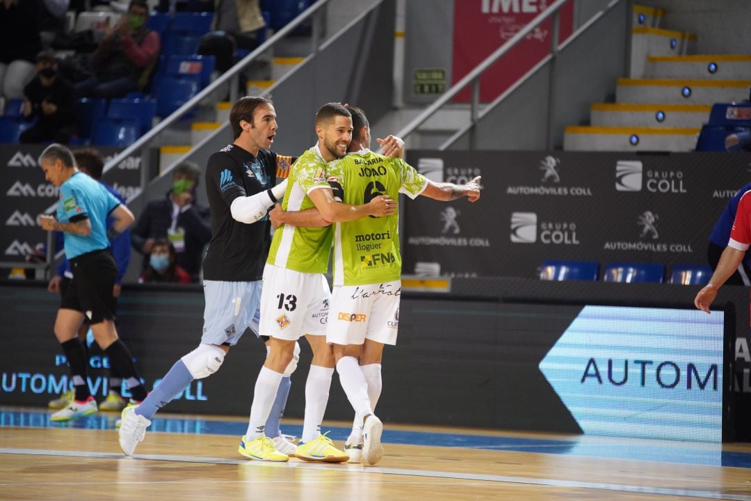 Celebración de la victoria del Palma Futsal.