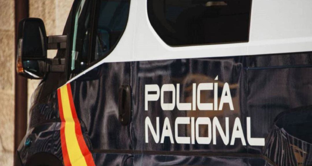 Furgón de la Policía Nacional