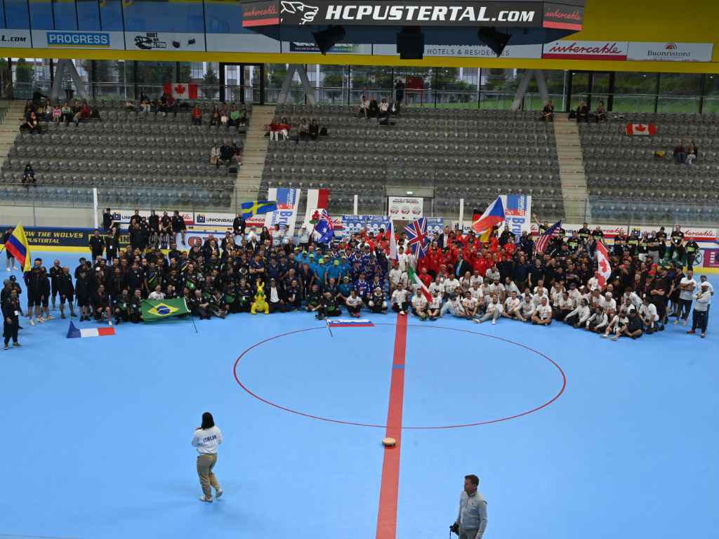 Masters In Line Hockey World Association (MHWA)