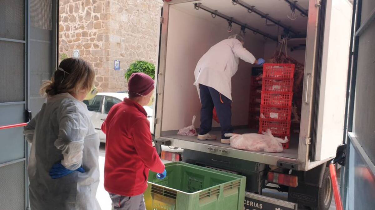1.300 raciones de cordero para las familias necesitadas de Talavera