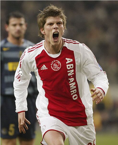 Huntelaar celebrando un gol con el Ajax