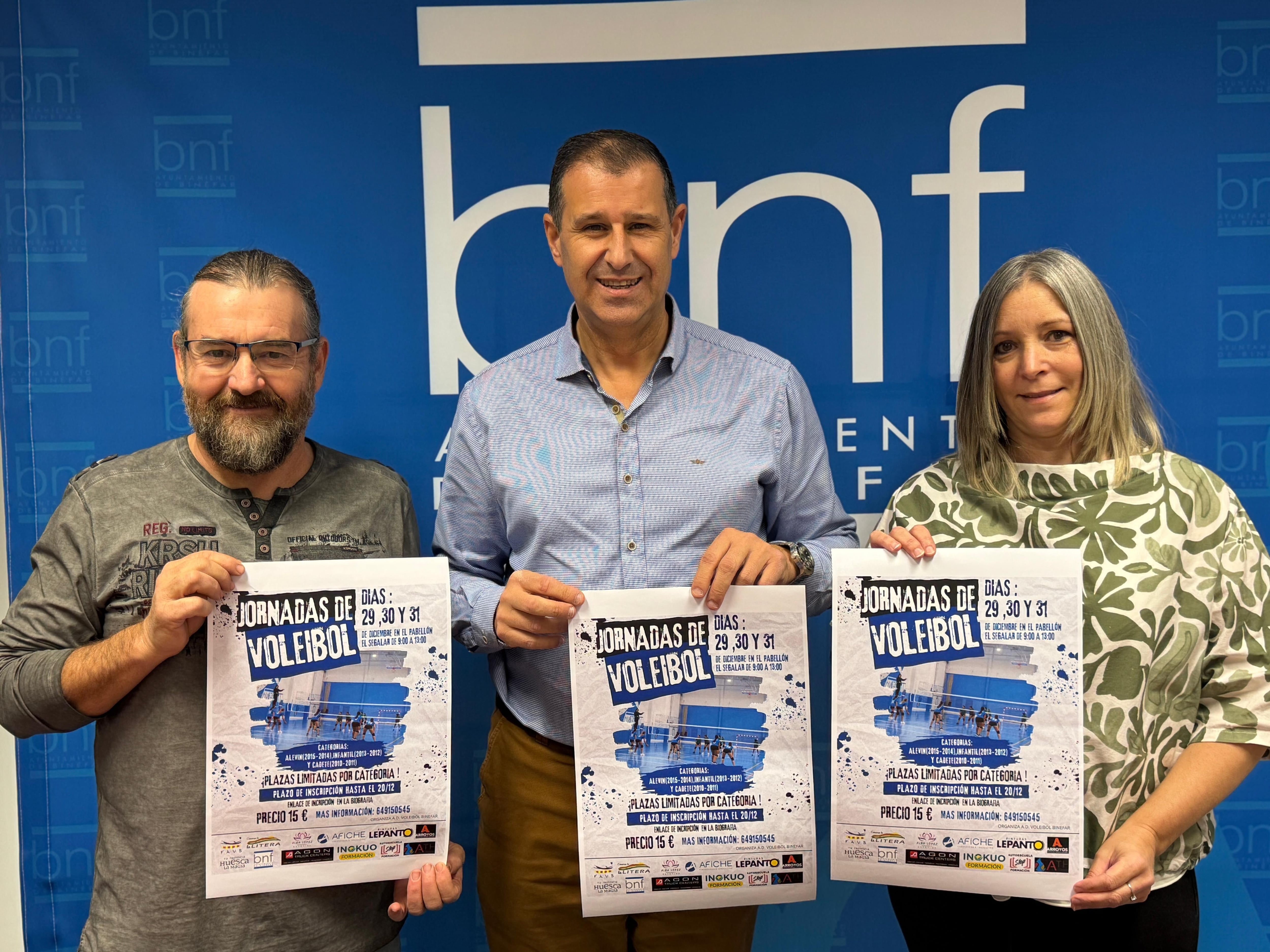 Pepe Gracia, Sergio Serra y Silvia Plana en la presentación de la jornadas de voleibol