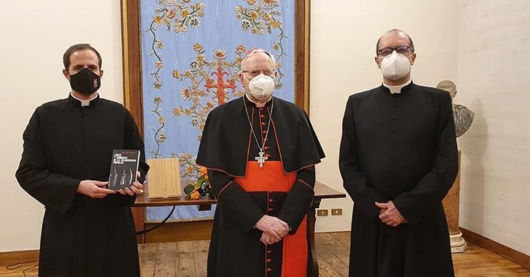 Daniel Cuesta presenta &quot;Luces y sombras de la religiosidad popular&quot; con el Cardenal Don Carlos Amigo y Don José Jaime Brosel en la Iglesia Nacional Española de Roma