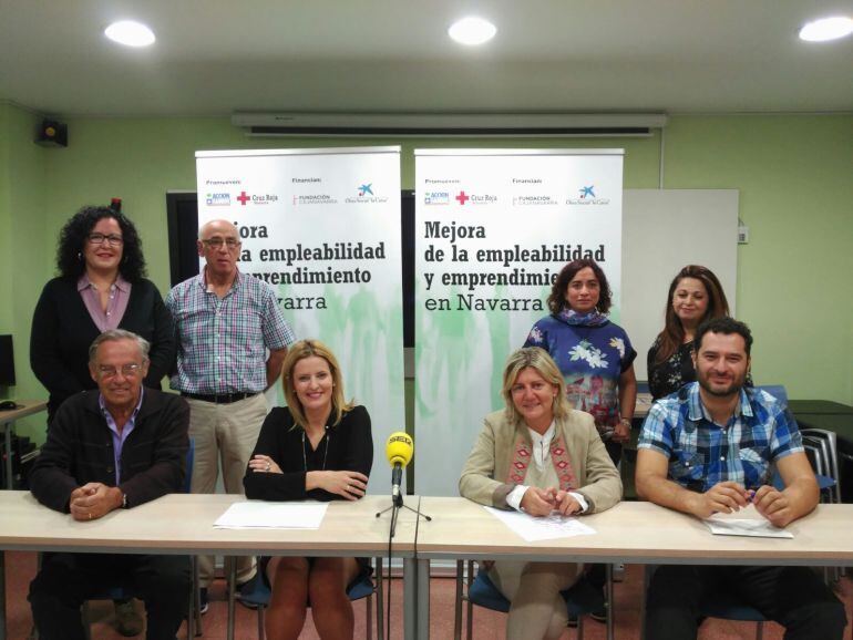 Responsables de Cruz Roja, Caixabank, Fundación Caja Navarra y Acción contra el Hambre en la presentación del programa