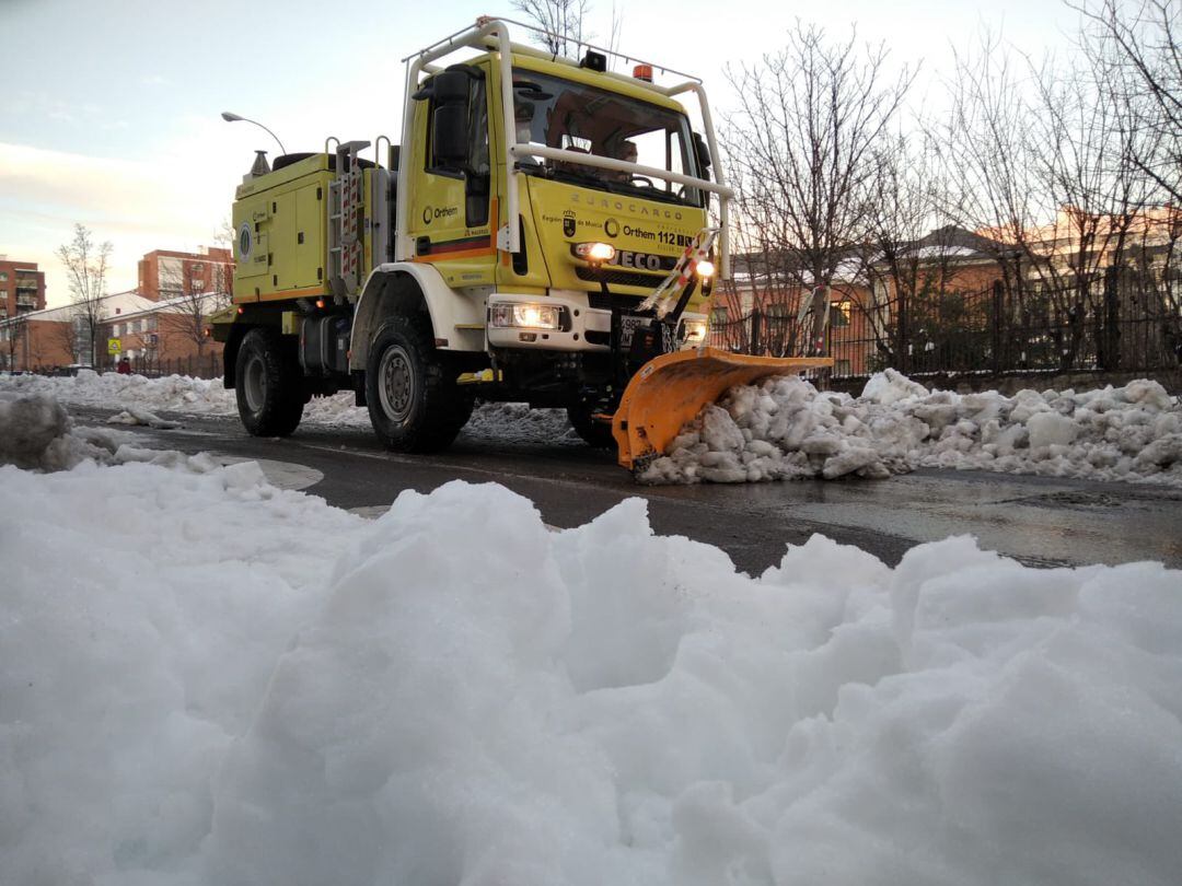 Una de las quitanieves que trabajó durante la borrasca filomena en Madrid