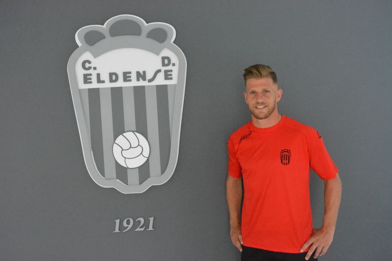 Pablo Carrascosa ficha por el Eldense