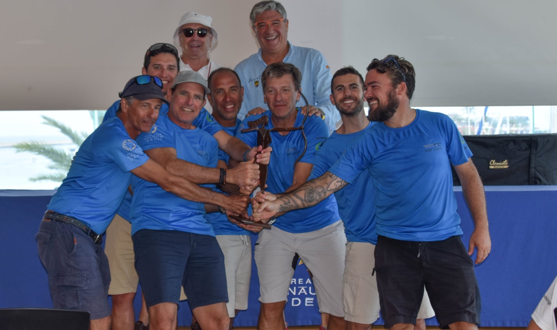 Tripulación del Team Tac,  ganadora de la regata Diana de Oro con Jaime Portolés.